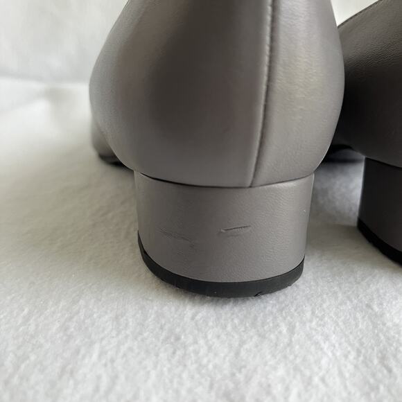 Bally Switzerland Halin.O Gray leather pumps size EU 40.5/US 10 small block heel - Picture 11 of 11